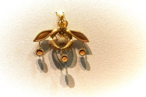amuleto delle api