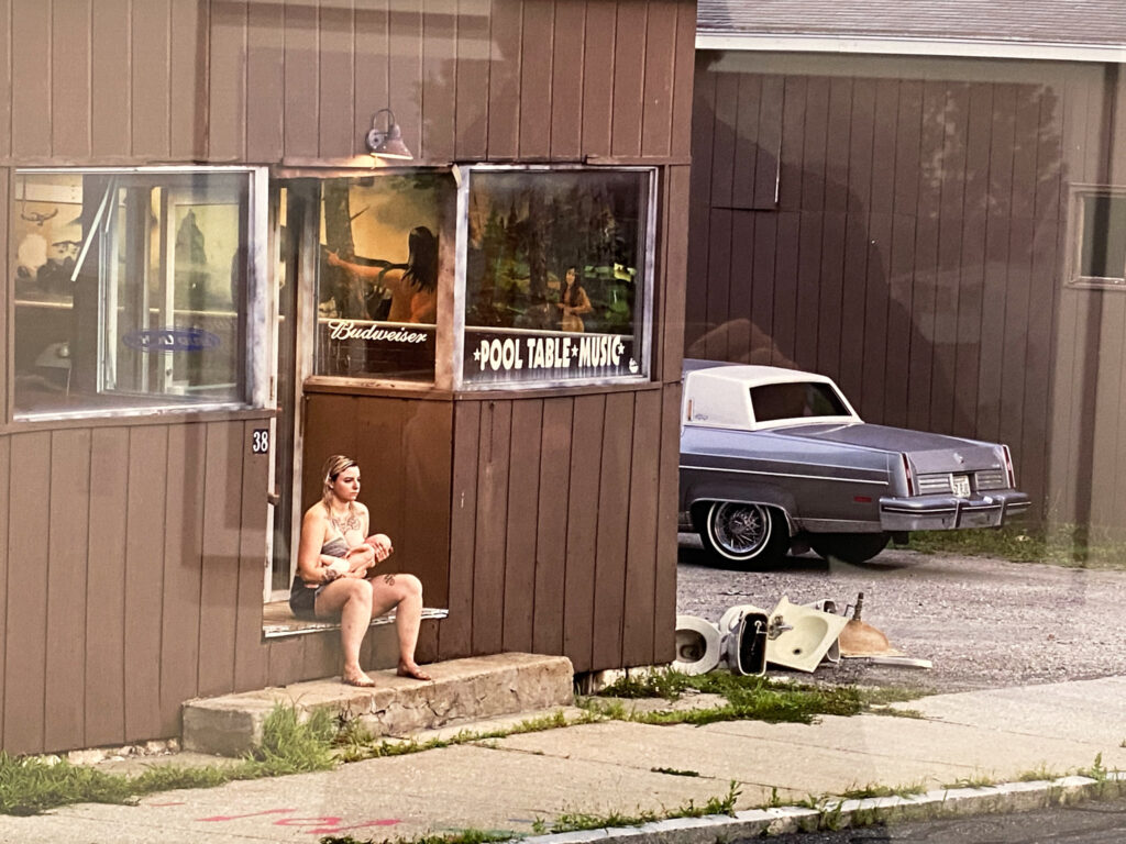 Gregory Crewdson - An Eclipse Of Moths: dettaglio da Brown Street