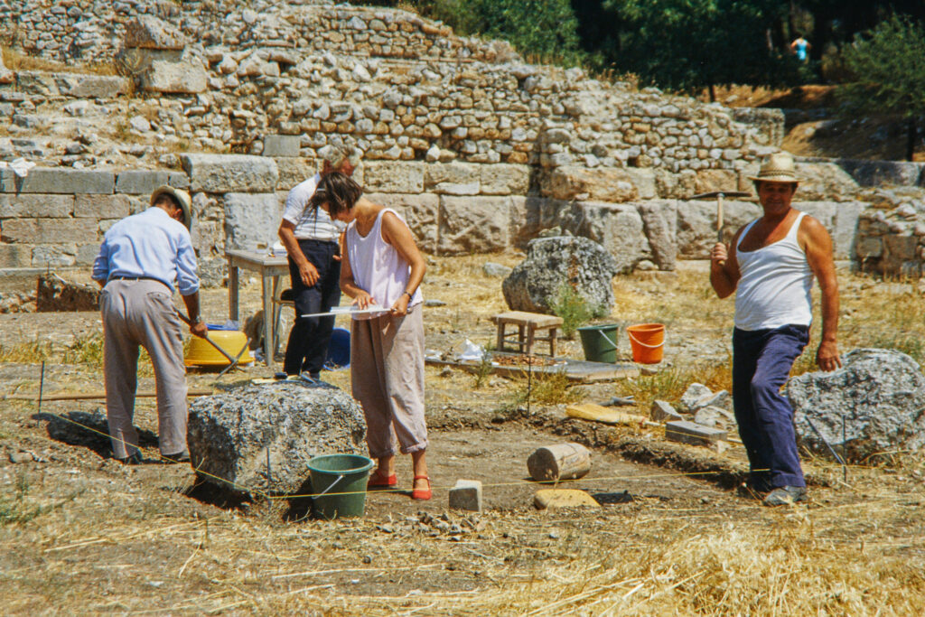 Epidauro - Scavi Archeologici